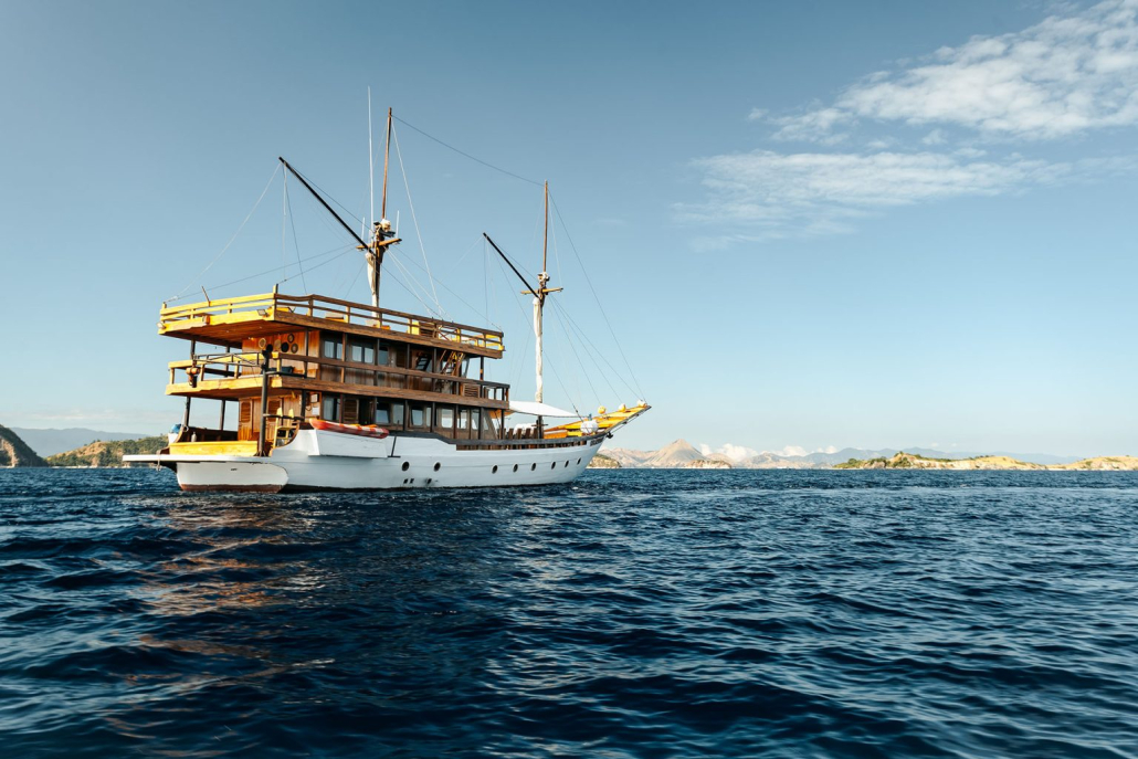 My Komodo Liveaboard Adventure with Andamari Phinisi Cruise-1