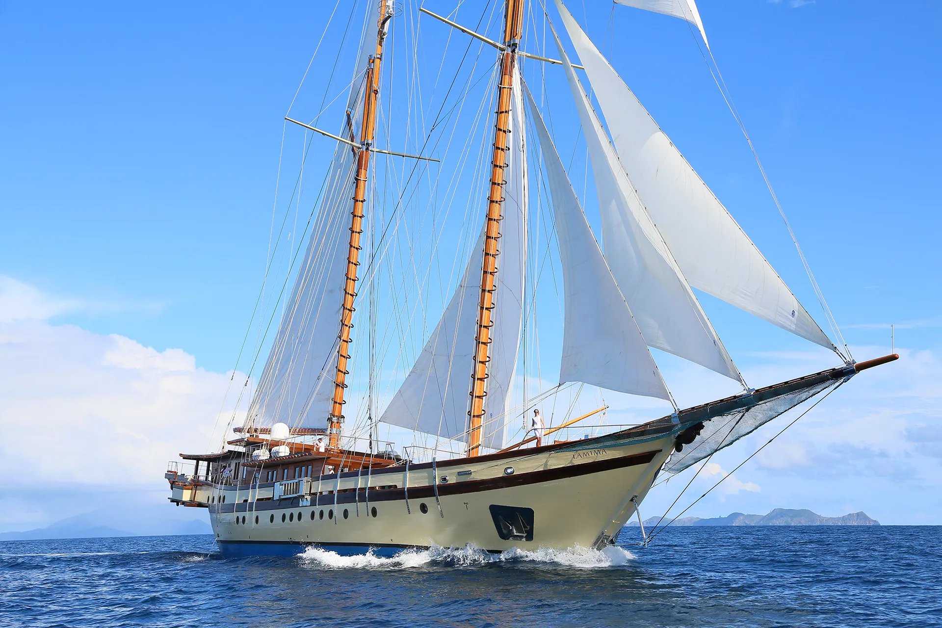 Lamima Yacht best Phinisi Cruises Charter