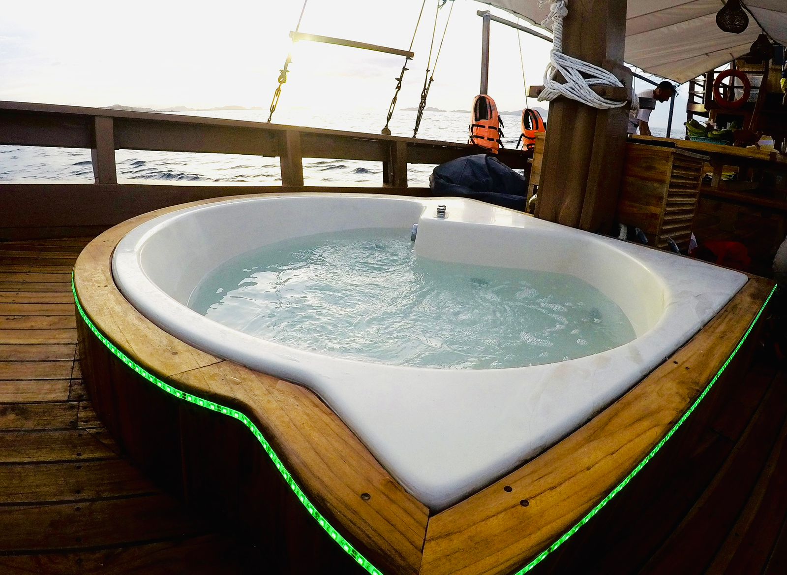 publicjacuzzi