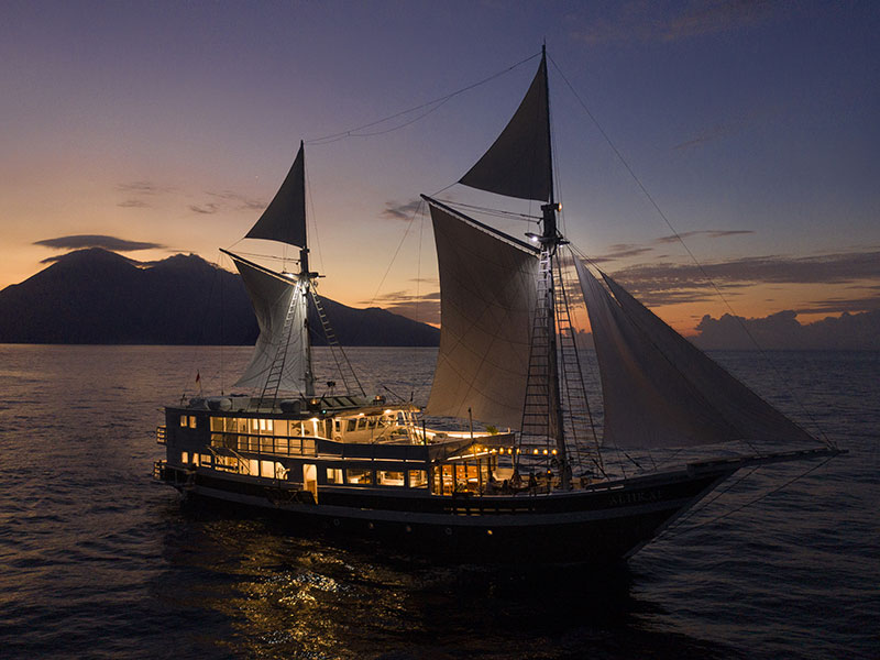 aliikai-luxury-phinisi-01